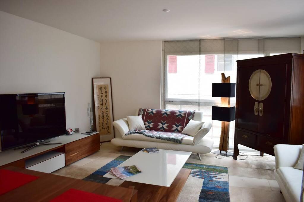 Modern Apartment 모던 펜션 Interlaken Zewnętrze zdjęcie